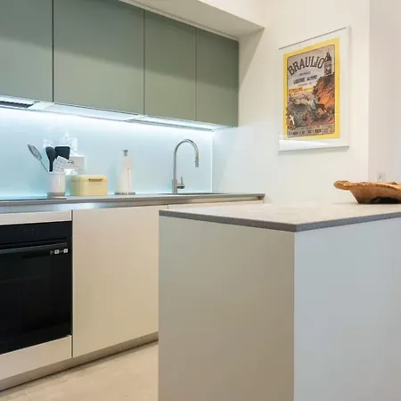 Bed & Breakfast Giuliani - Via Giovanni Prati Milan